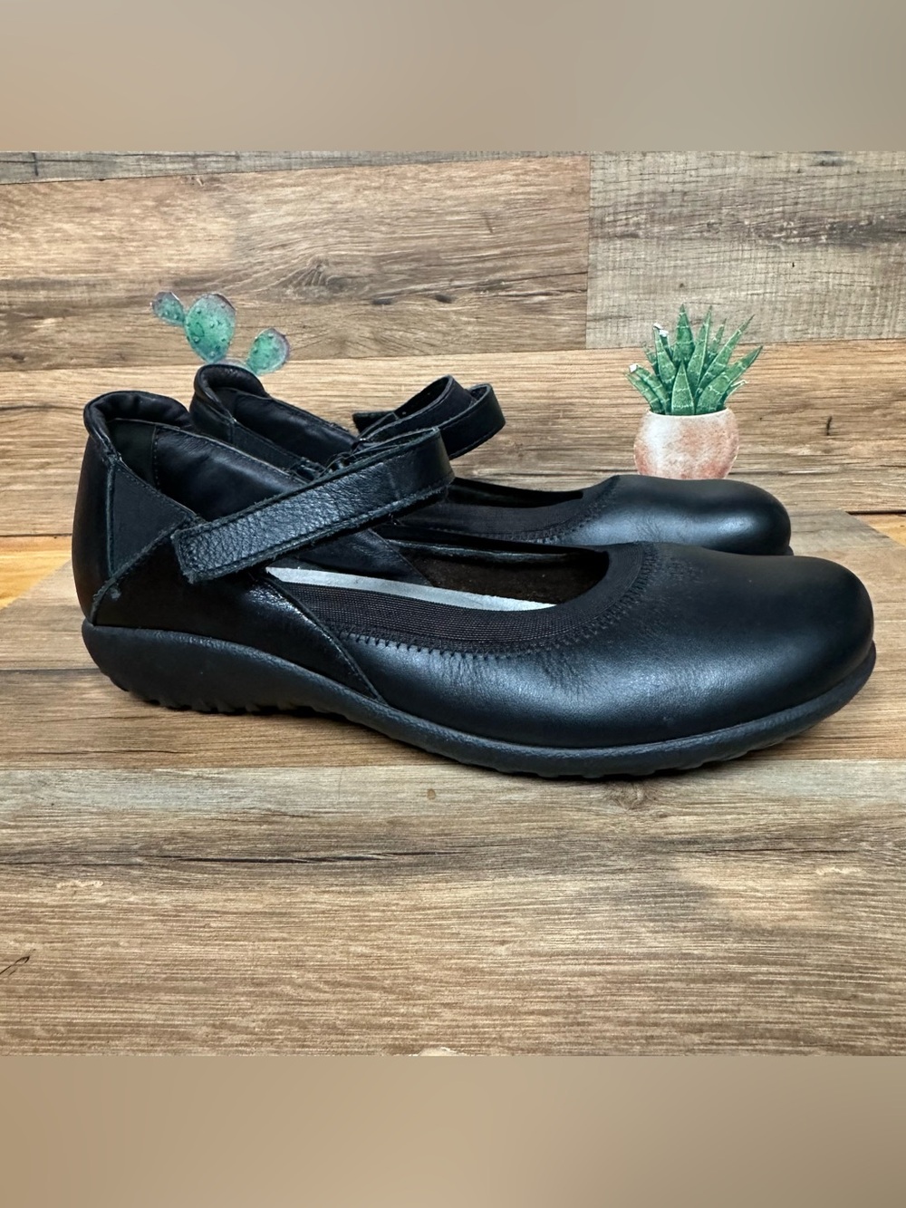 Naot Koati Mary Jane Shoes Black Leather Adjustable Strap Size 38 US 7.5